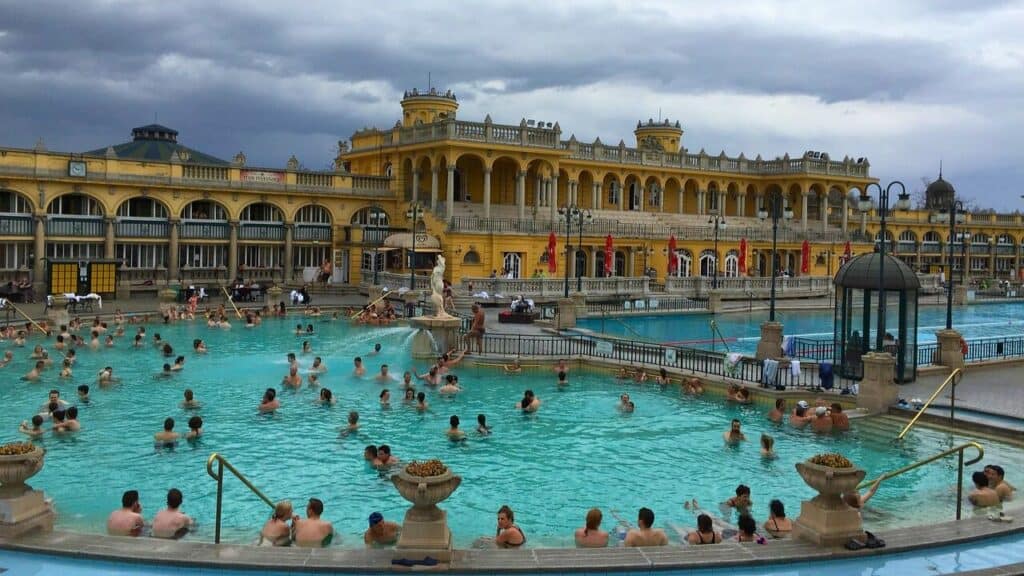 3 days in budapest: Thermal baths