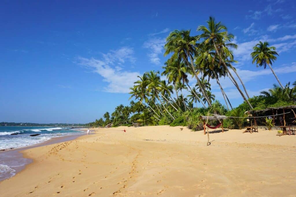 beaches in sri lanka